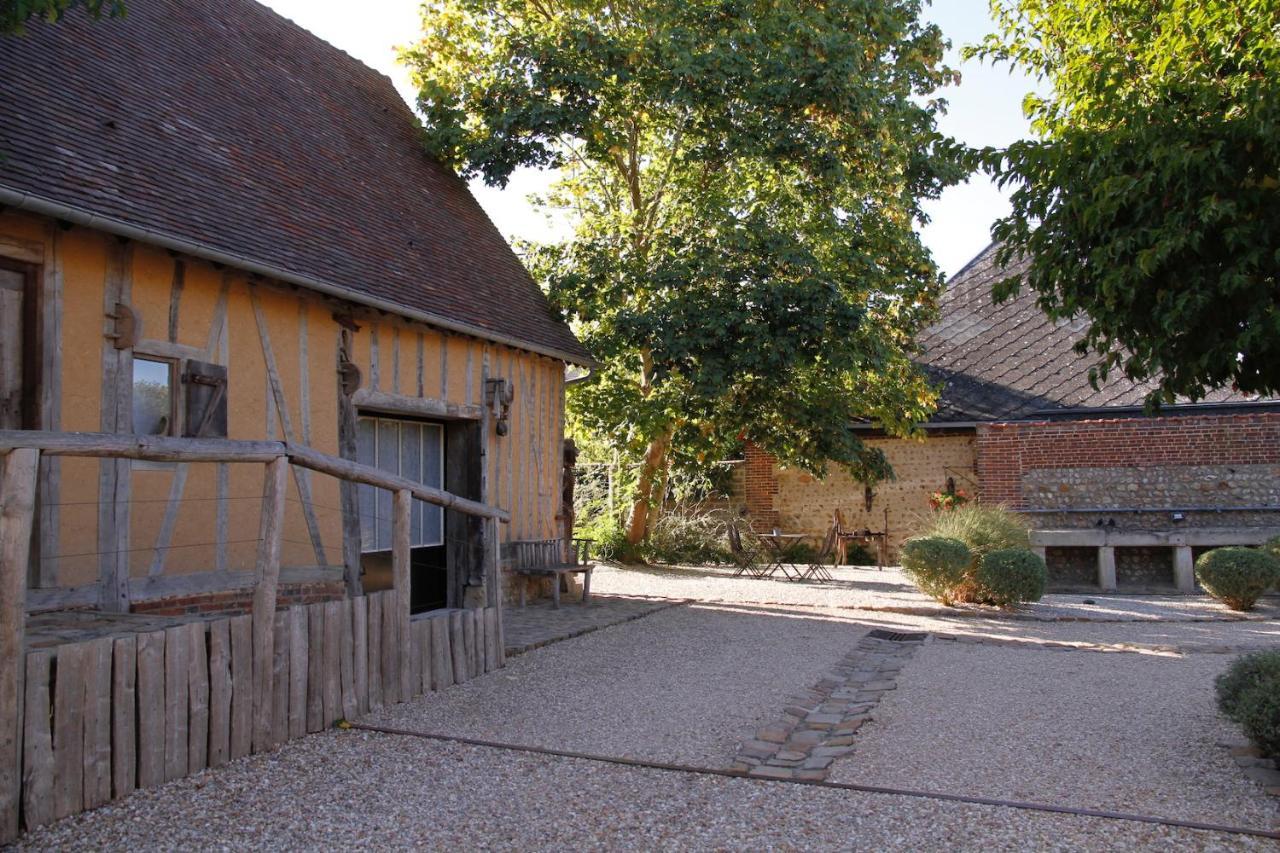 Отель Le Jardin Decouverte Conches-en-Ouche Экстерьер фото